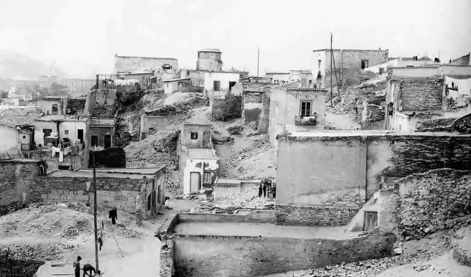 Molinete antiguo – El crimen de la calle de la Piedra