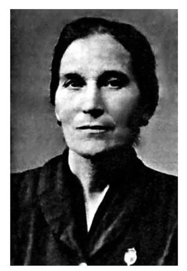 María Martínez (Esposa)