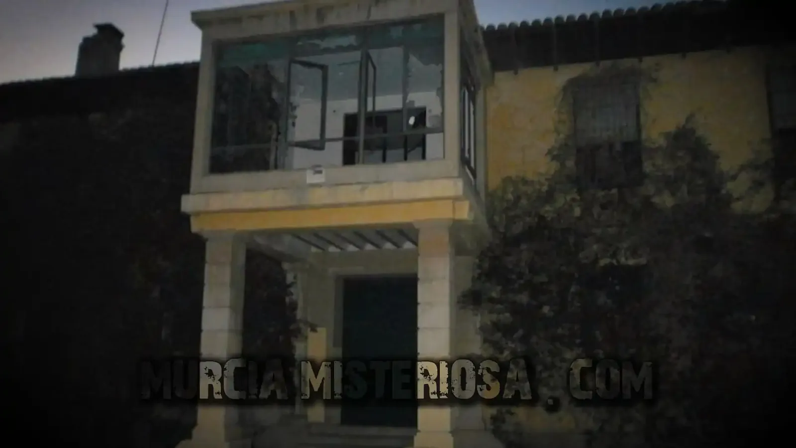 Exterior – Torre Aledo – Casa Carolina Codorniú y Bosch