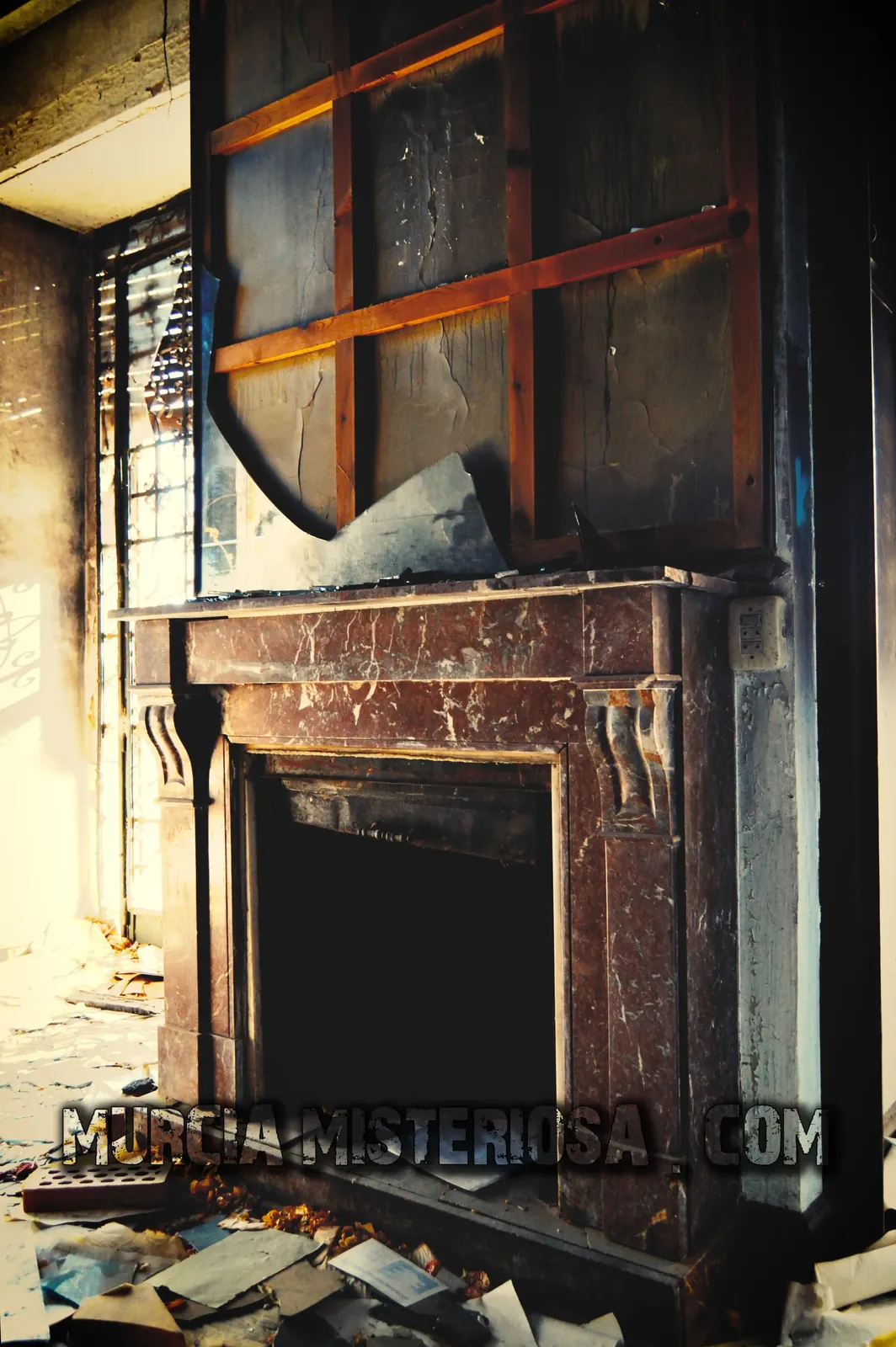 Chimenea – Torre Aledo – Casa Carolina Codorniú y Bosch