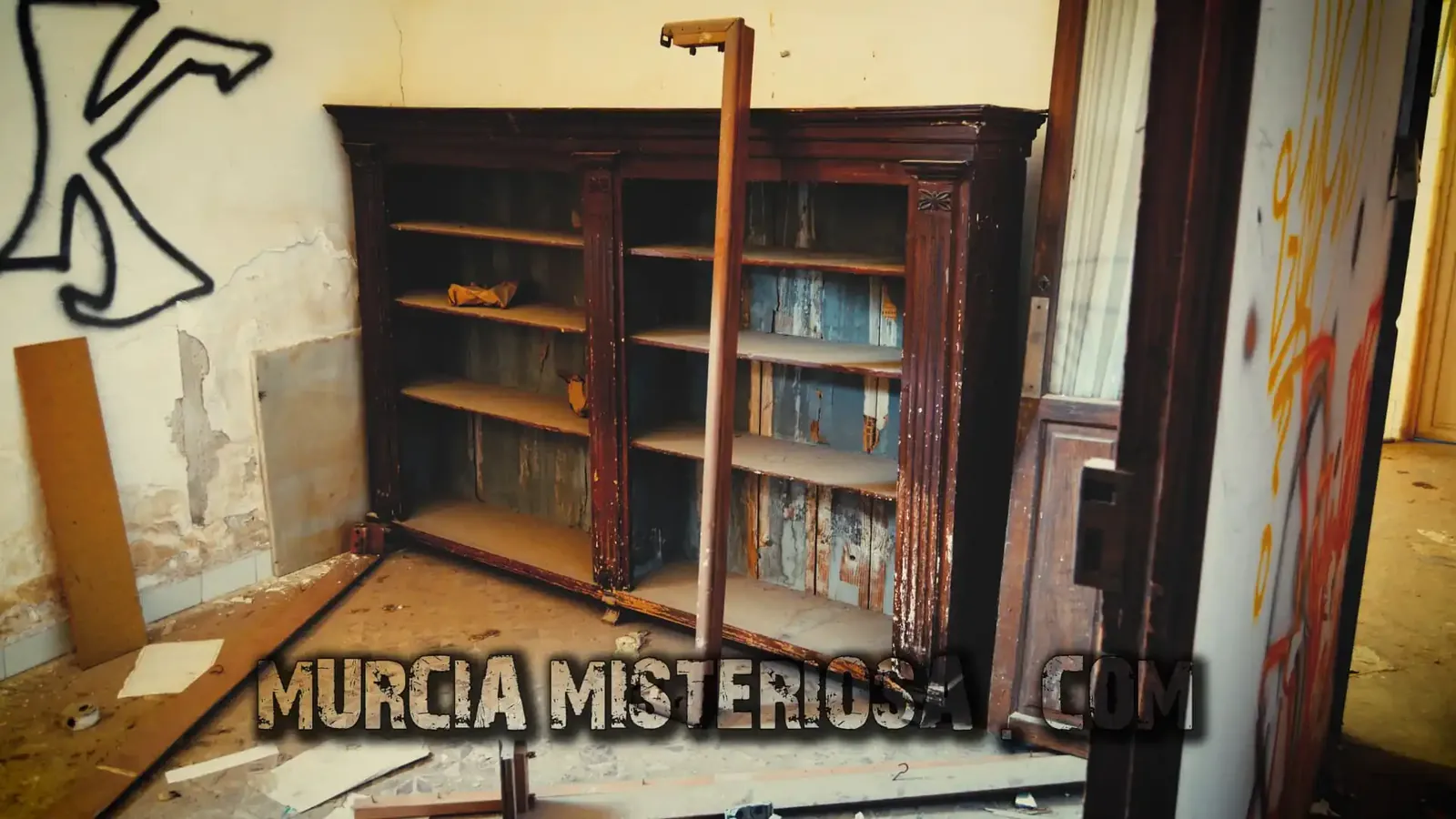Librerías – Torre Aledo – Casa Carolina Codorniú y Bosch